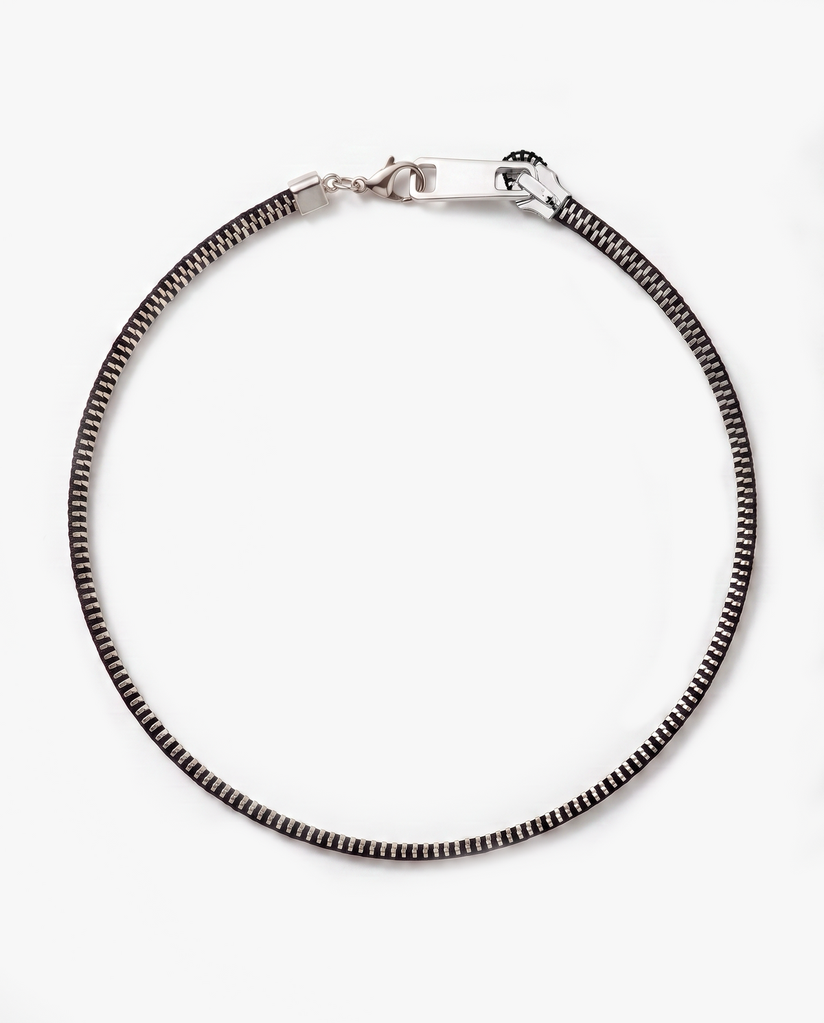THE ZIPPER NECKLACE SILVER